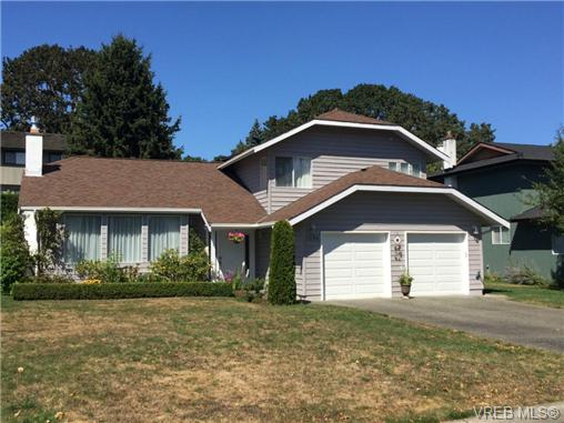 FEATURED LISTING: 1536 Palahi Pl VICTORIA