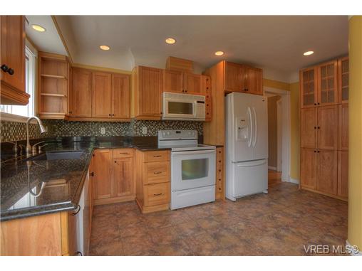 FEATURED LISTING: 3097 Balfour Ave VICTORIA