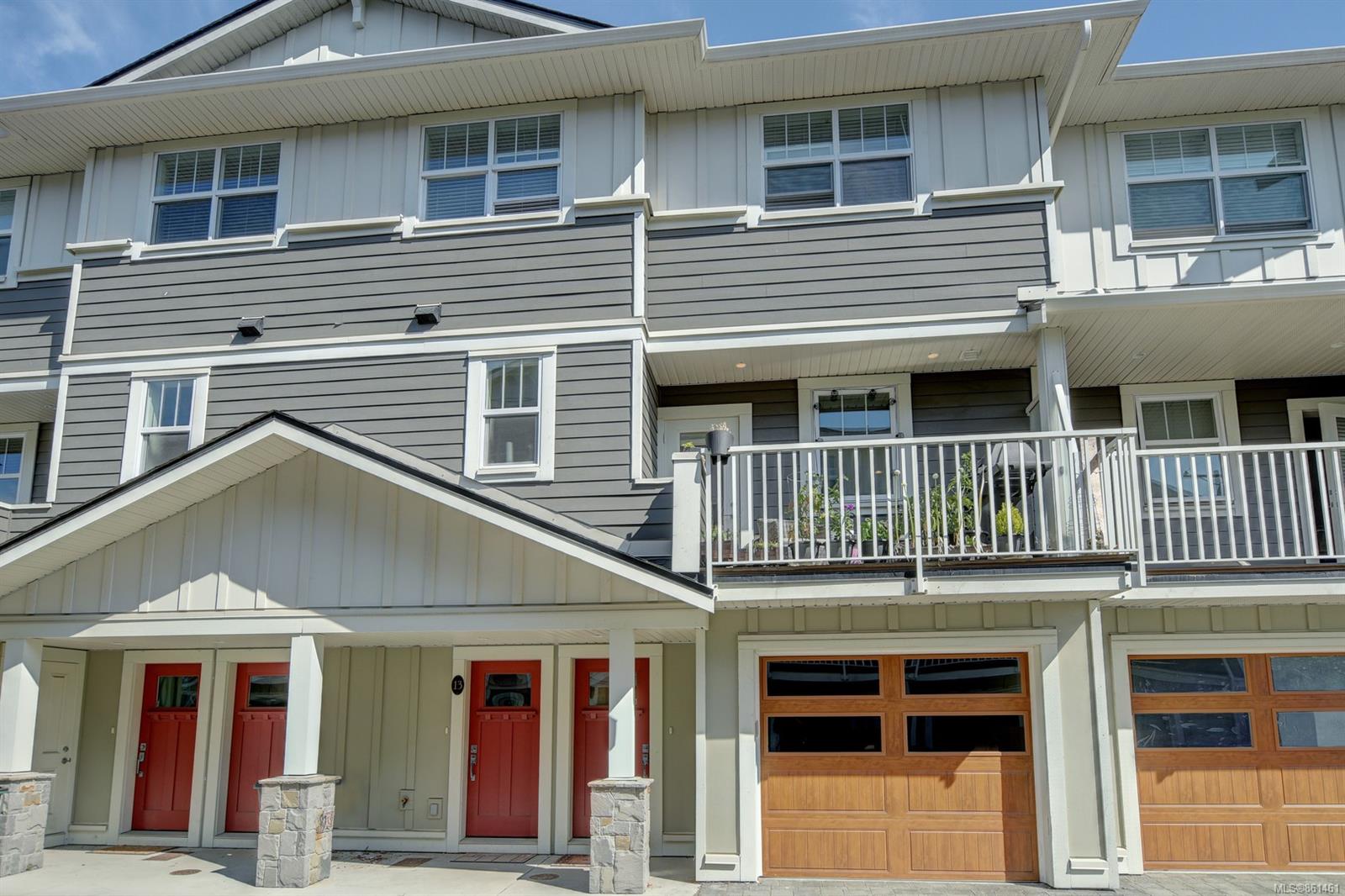 FEATURED LISTING: 13 - 3356 Whittier Ave