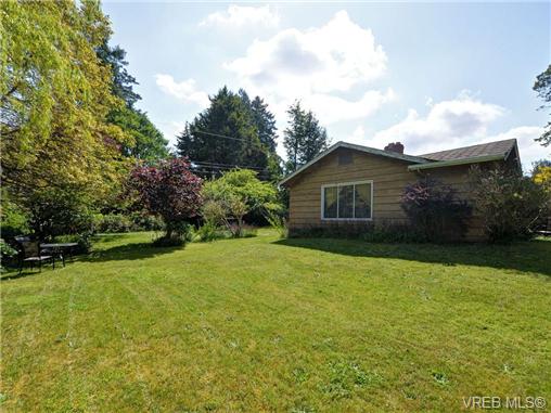 Main Photo: 1105 Darcy Lane in VICTORIA: SE Cordova Bay Single Family Detached for sale (Saanich East) : MLS®# 351269