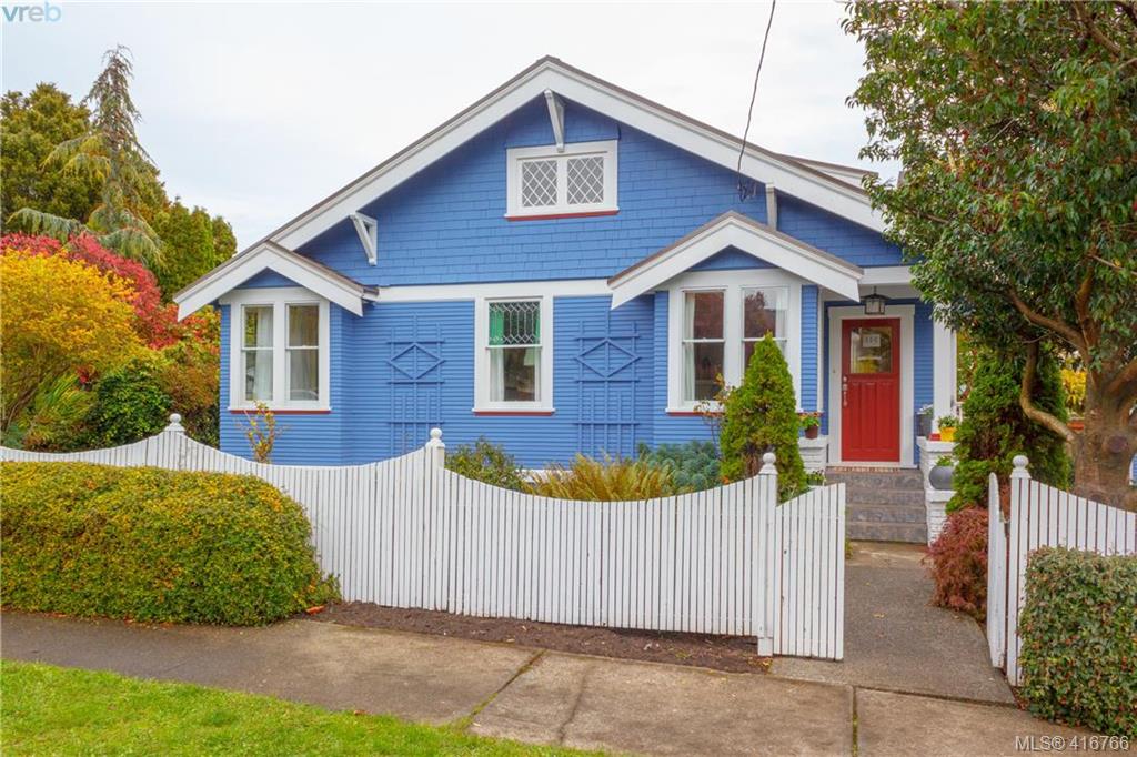 FEATURED LISTING: 115 Robertson Street VICTORIA