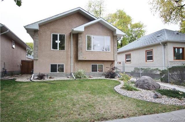 FEATURED LISTING: 448 Roberta Avenue Winnipeg