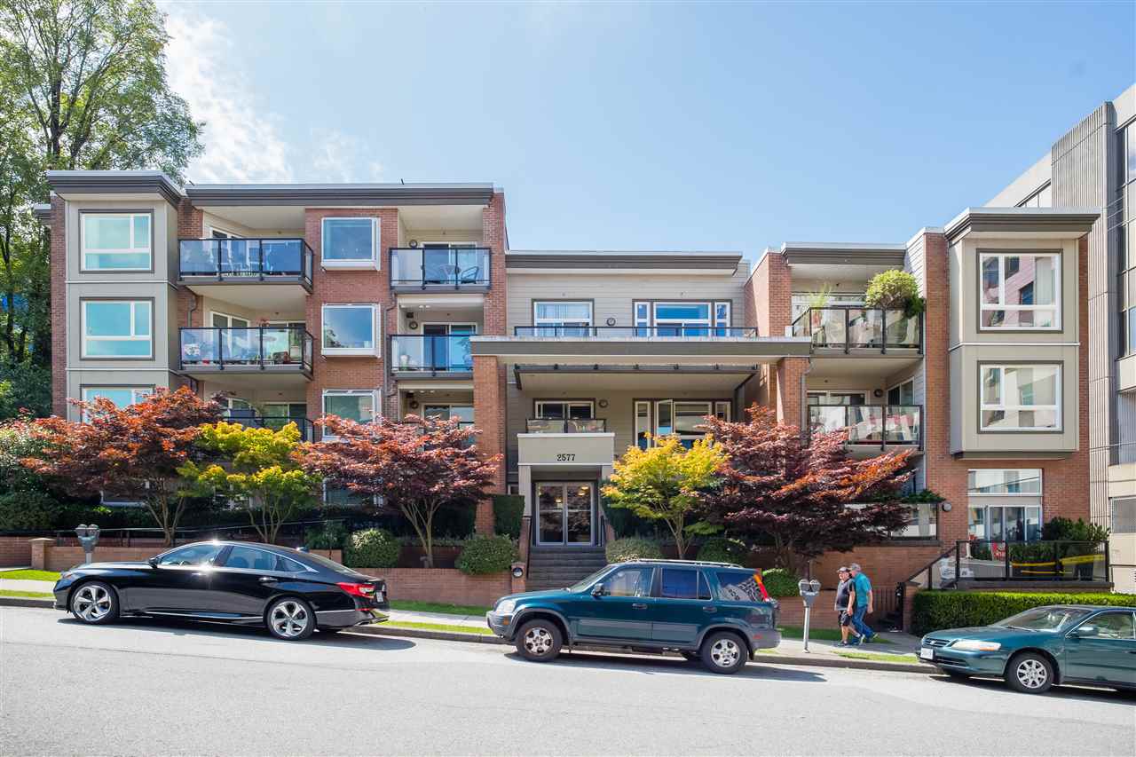 FEATURED LISTING: 303 - 2577 WILLOW Street Vancouver