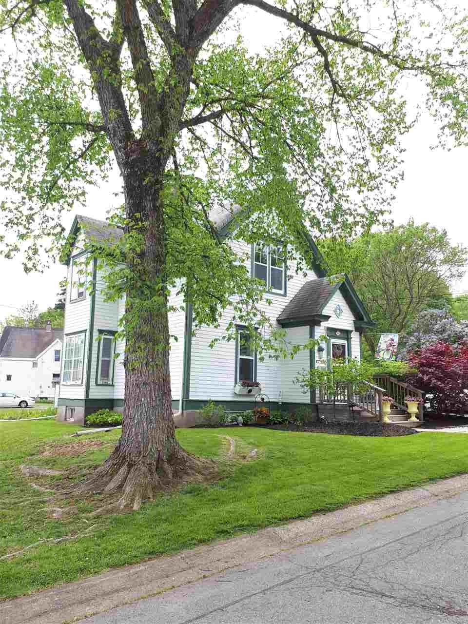 FEATURED LISTING: 27 ELM Street New Glasgow