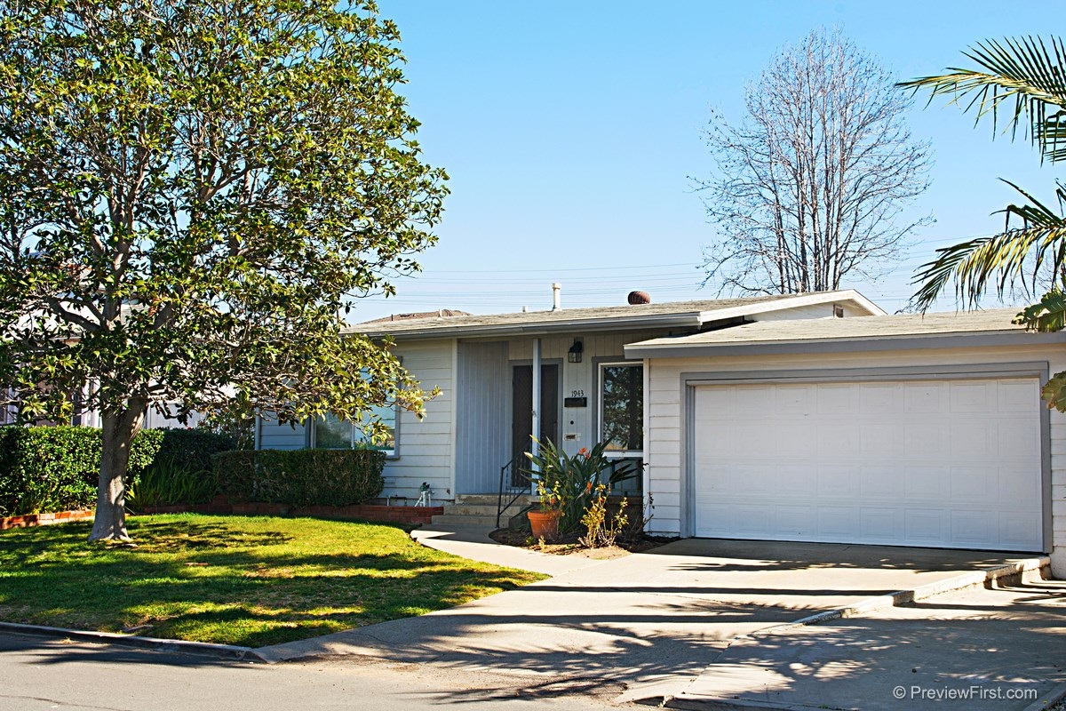 Main Photo: BAY PARK House for rent : 2 bedrooms : 1943 Erie Street in San Diego