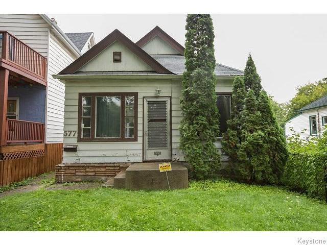 Main Photo: 577 Jessie Avenue in WINNIPEG: Fort Rouge / Crescentwood / Riverview Residential for sale (South Winnipeg) : MLS®# 1521513