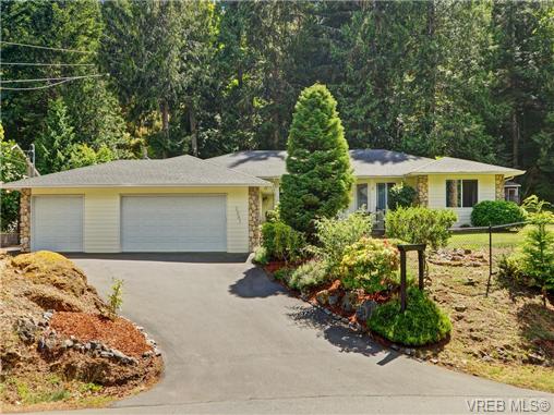 FEATURED LISTING: 2981 Lakewood Place VICTORIA