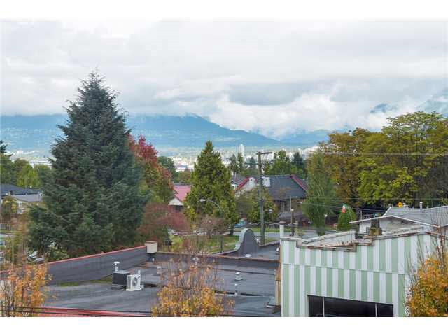 Main Photo: 405 2636 E HASTINGS STREET in Vancouver: Renfrew VE Condo for sale (Vancouver East) : MLS®# R2143298