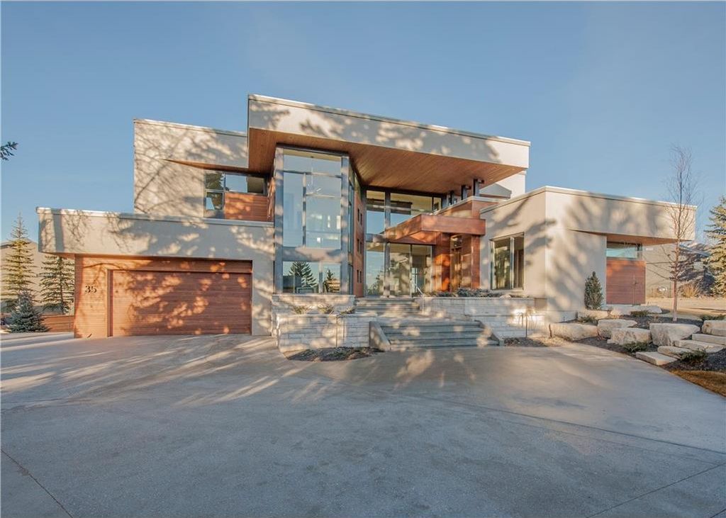 Main Photo: 35 BEL-AIRE PL SW in Calgary: Bel-Aire House for sale : MLS®# C4163668
