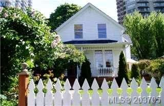 FEATURED LISTING: VICTORIA