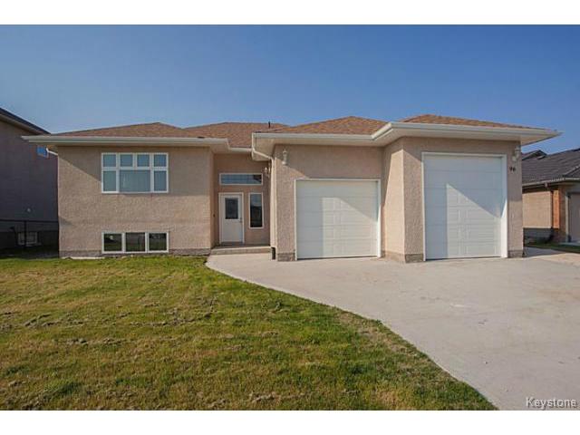 FEATURED LISTING: 96 SETTLERS Trail LORETTE