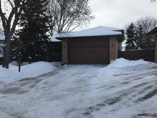 FEATURED LISTING: 23 Cunard Place Winnipeg