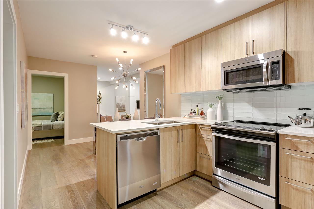 Main Photo: 316 19106 MCMYN ROAD in Pitt Meadows: Mid Meadows Condo for sale : MLS(r) # R2139574