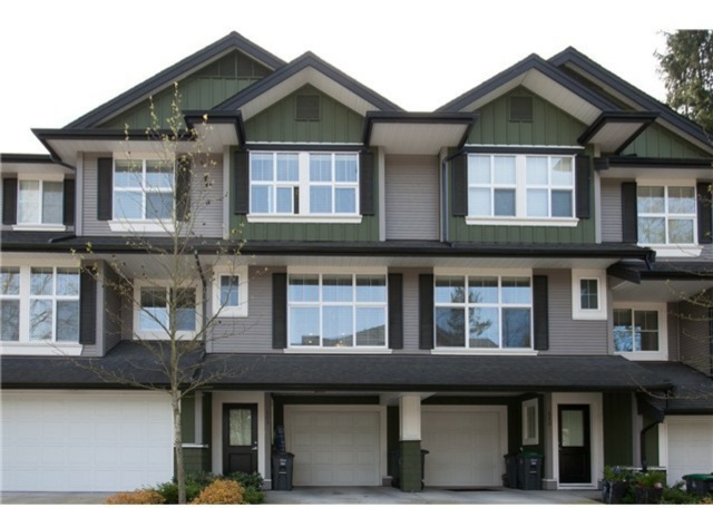 Main Photo: 109 18199 70 AVENUE in Surrey: Cloverdale BC Townhouse for sale (Cloverdale) : MLS(r) # R2125309