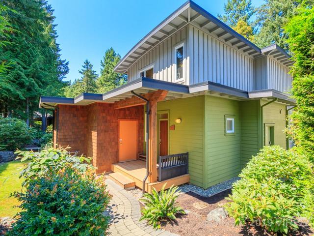FEATURED LISTING: 47 - 1059 TANGLEWOOD PLACE PARKSVILLE