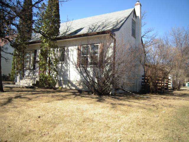 Main Photo: 362 Mandeville Street in WINNIPEG: St James Residential for sale (West Winnipeg) : MLS®# 1308573