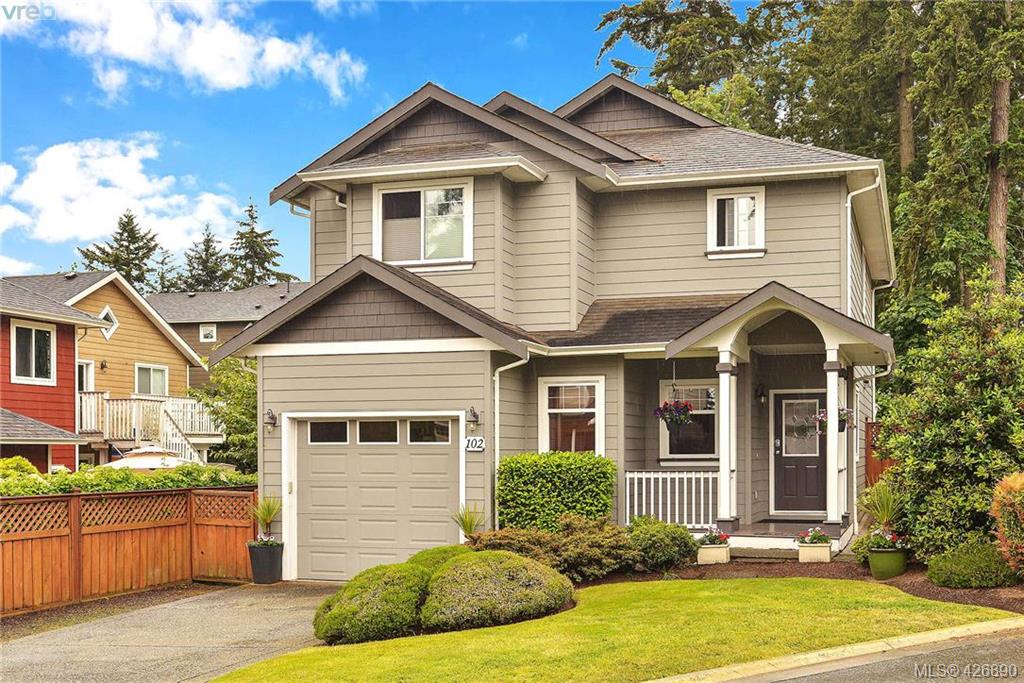 FEATURED LISTING: 102 Stoneridge Close VICTORIA