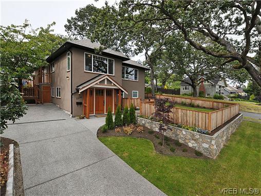Main Photo: 1274 Vista Heights in VICTORIA: Vi Hillside Strata Duplex Unit for sale (Victoria) : MLS®# 311221