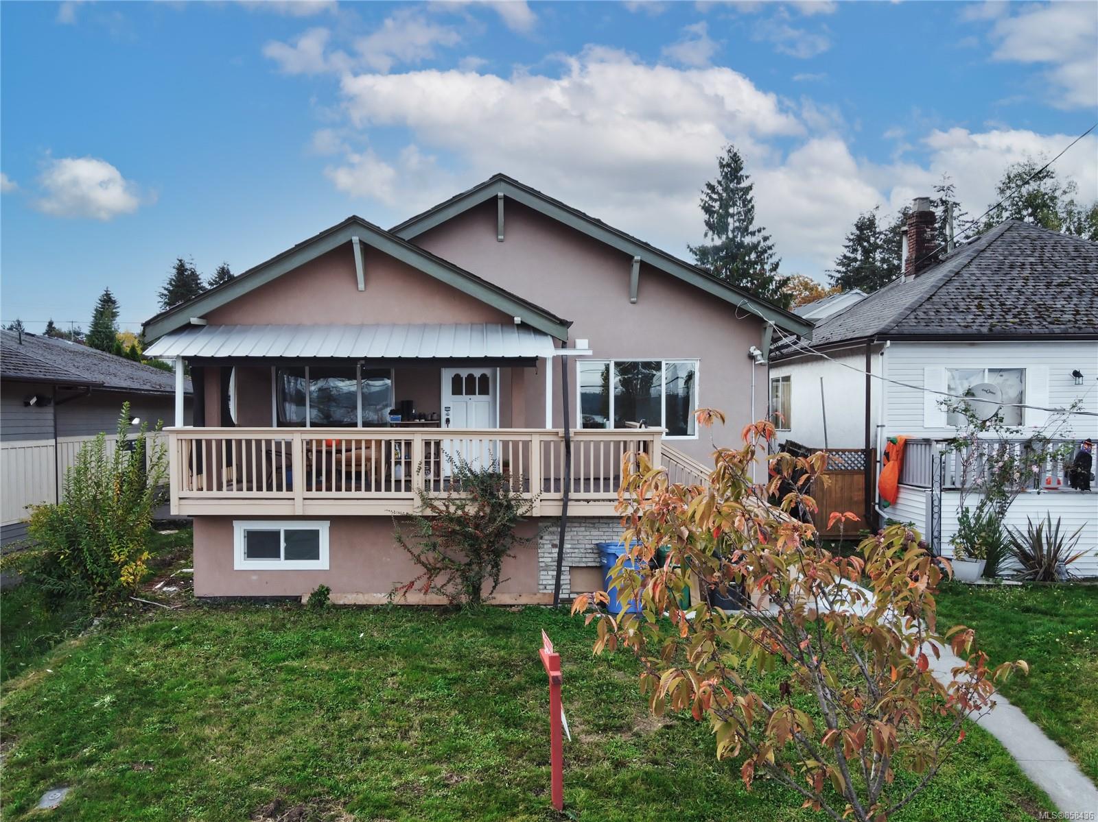 FEATURED LISTING: 494 Haliburton St
