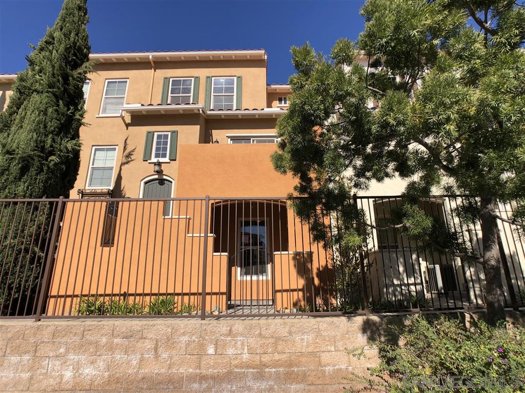 FEATURED LISTING: 115 - 2269 Huntington Point Rd Chula Vista