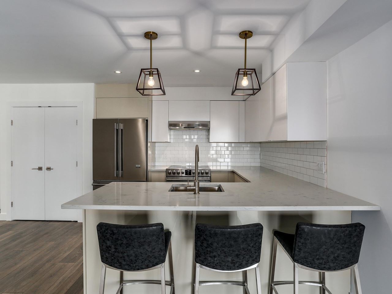 Main Photo: 424 5880 DOVER CRESCENT in Richmond: Riverdale RI Condo for sale : MLS® # R2107709