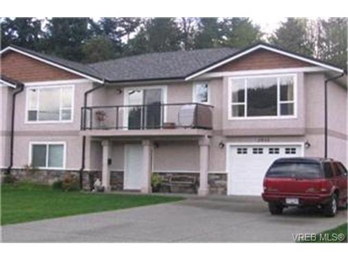 Main Photo: 2816 Montego Drive in VICTORIA: La Goldstream Strata Duplex Unit for sale (Langford) : MLS®# 213370