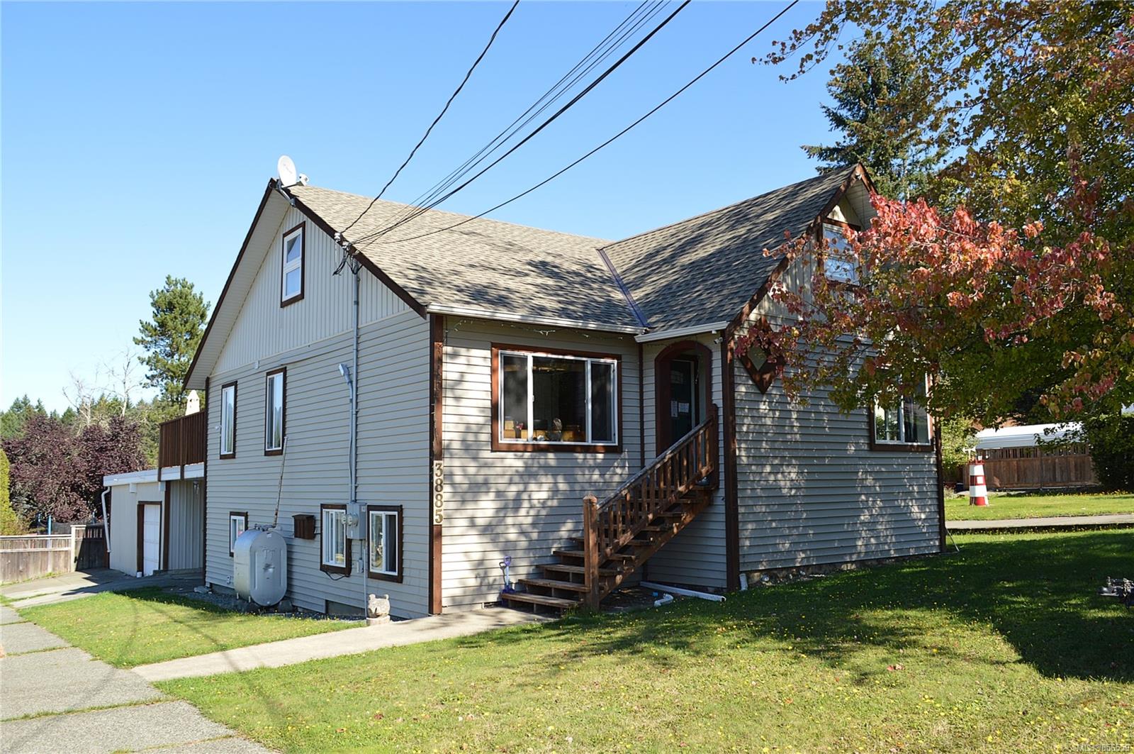 FEATURED LISTING: 3885 China Creek Rd