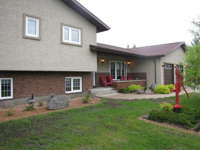 Main Photo: 4536 McPhillips Street in WSTPAUL: Middlechurch / Rivercrest Residential for sale (Winnipeg area) : MLS®# 1311981