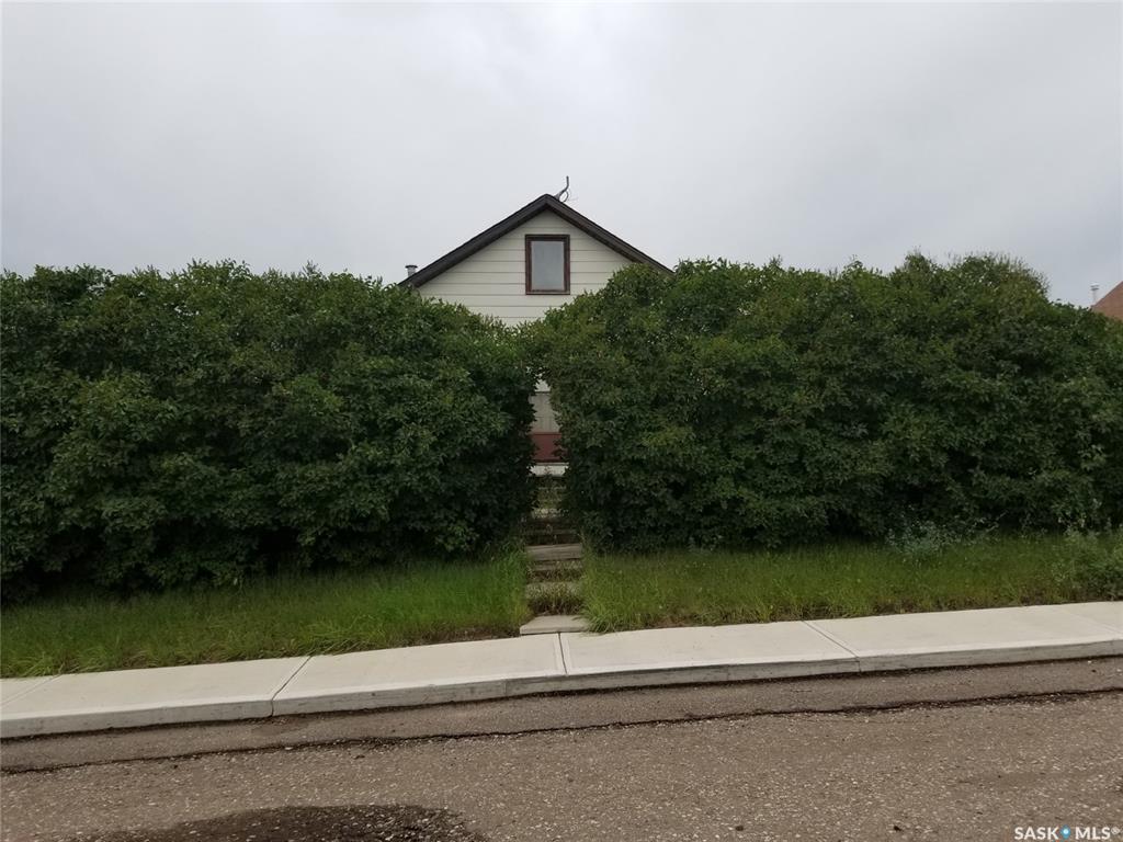 FEATURED LISTING: 4906 Leader Street Macklin