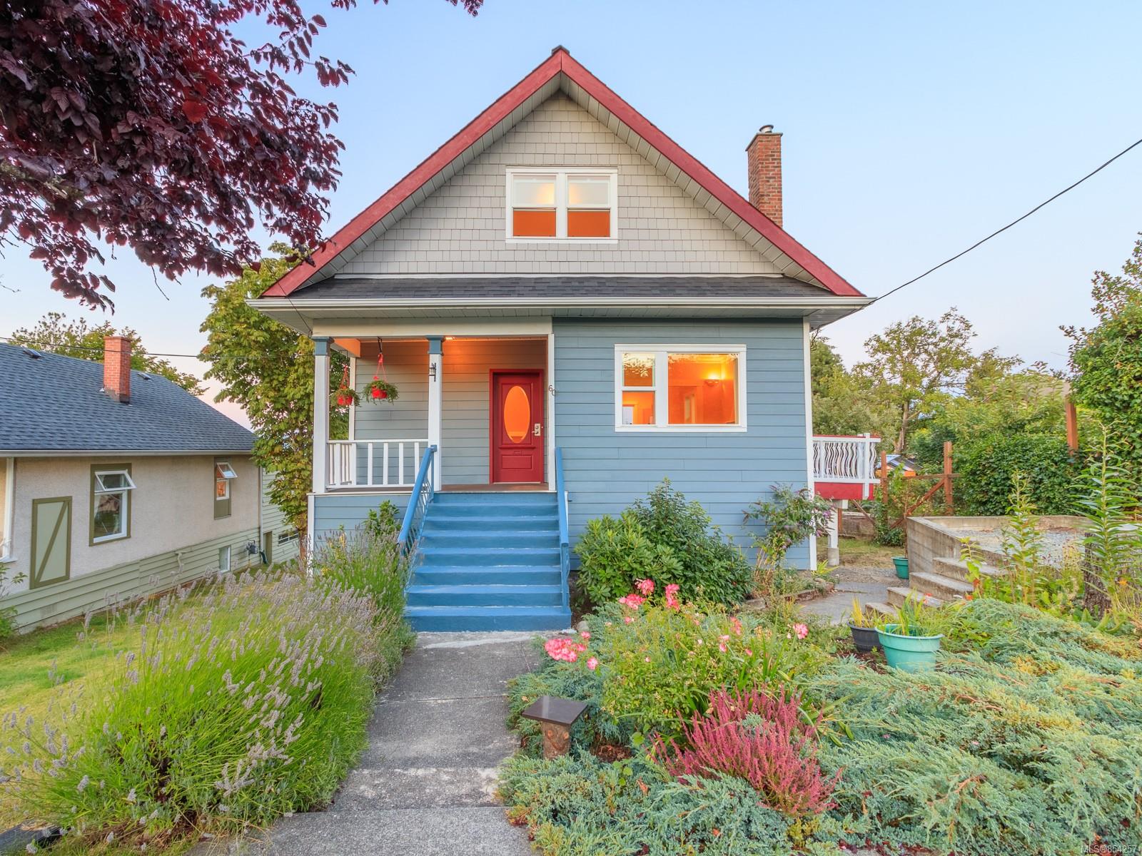 FEATURED LISTING: 60 Machleary St