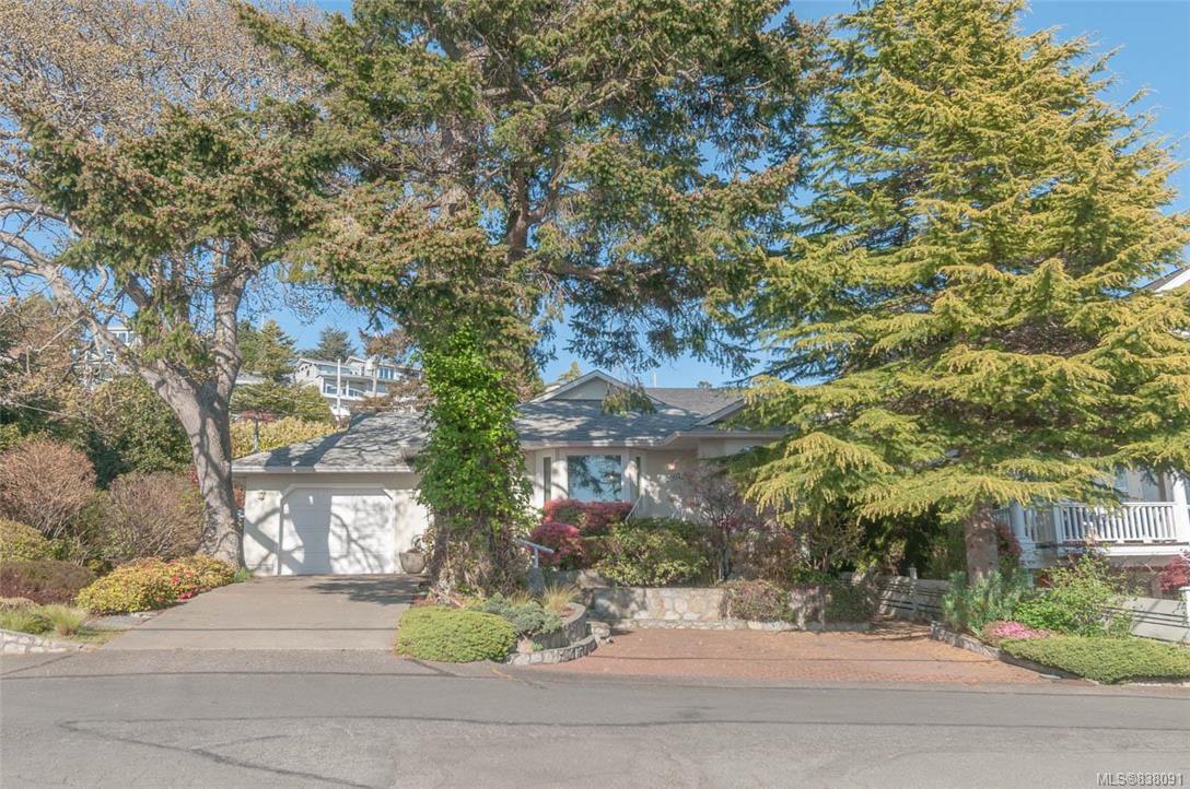 FEATURED LISTING: 2002 Lorne Terr Oak Bay