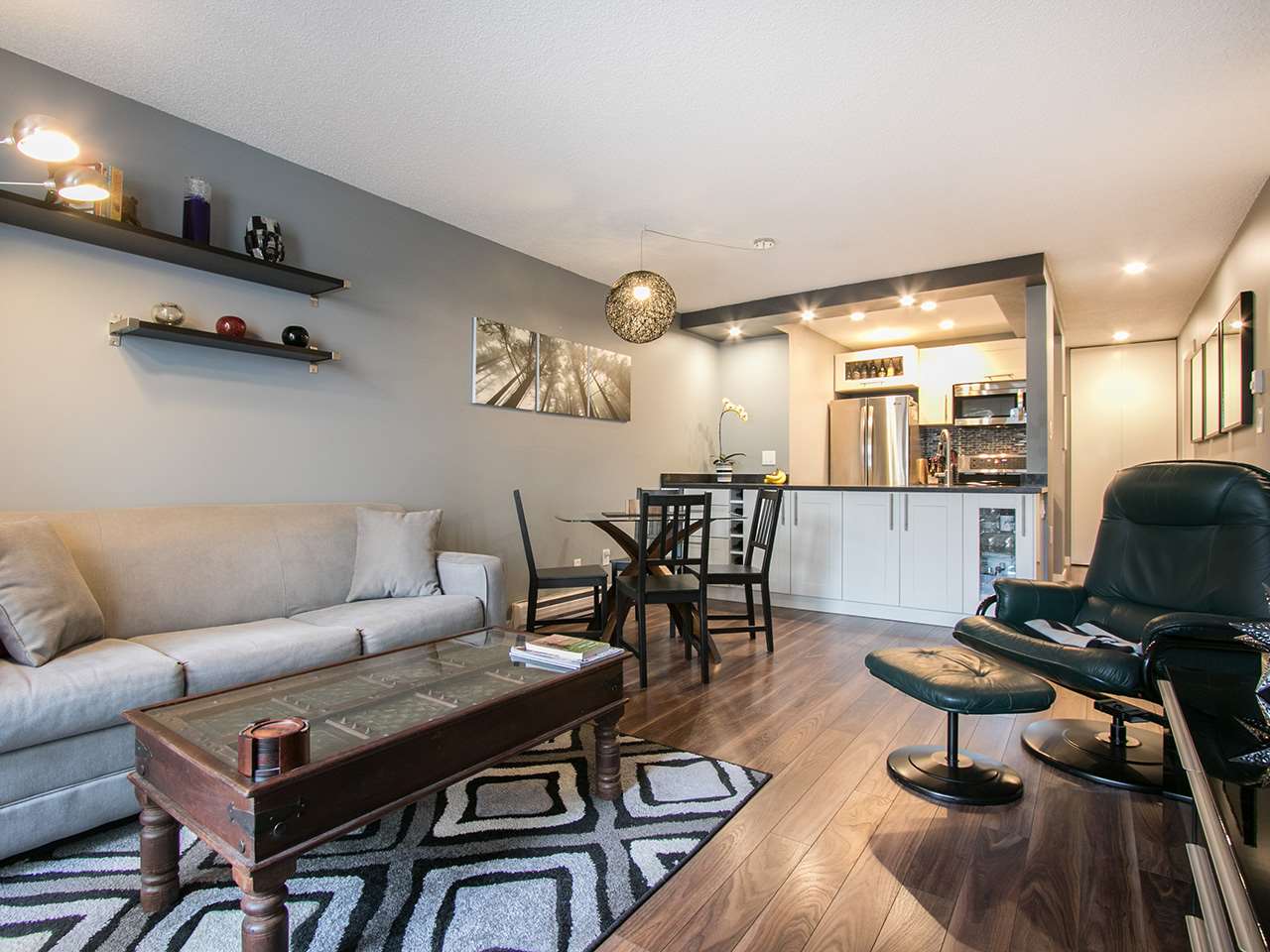 Main Photo: 101 1775 W 10TH AVENUE in Vancouver: Fairview VW Condo for sale (Vancouver West) : MLS®# R2038742