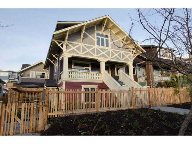 FEATURED LISTING: 2435 5TH Avenue West Vancouver
