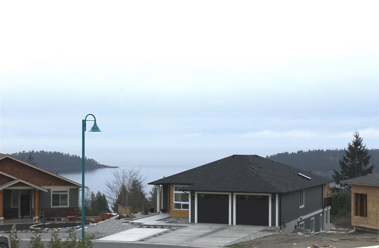 Main Photo: in Sechelt: Sechelt District House for sale (Sunshine Coast) : MLS(r) # R2011915