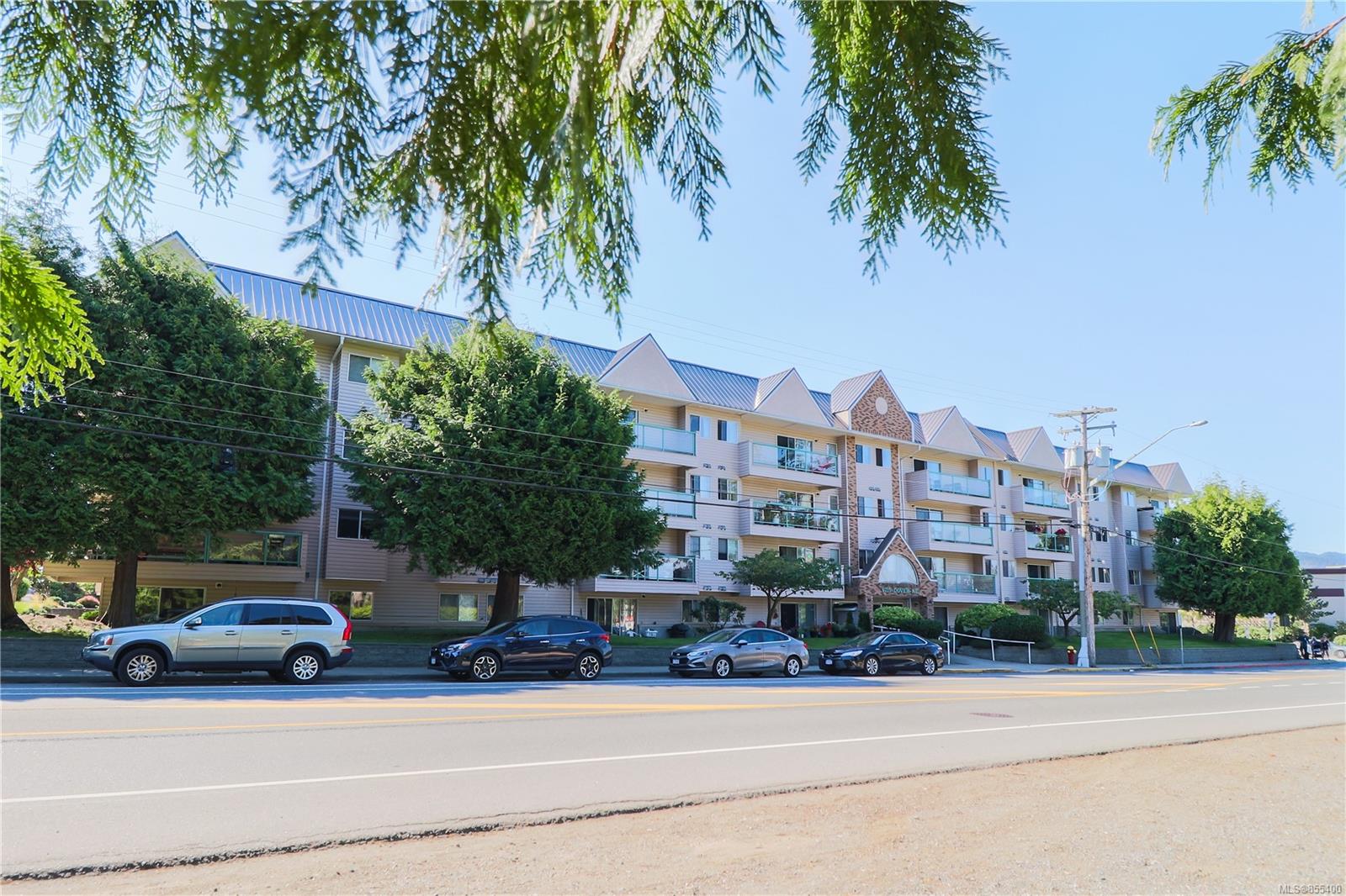 FEATURED LISTING: 203 - 6715 Dover Rd