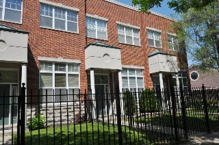 Main Photo: 5230 University Avenue Unit B in CHICAGO: Hyde Park Condo, Co-op, Townhome for sale ()  : MLS(r) # 08123200