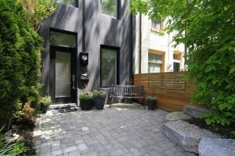 Main Photo: 123 Trinity St in Toronto: Cabbagetown-South St. James Town Freehold for sale (Toronto C08) : MLS® # C2921993