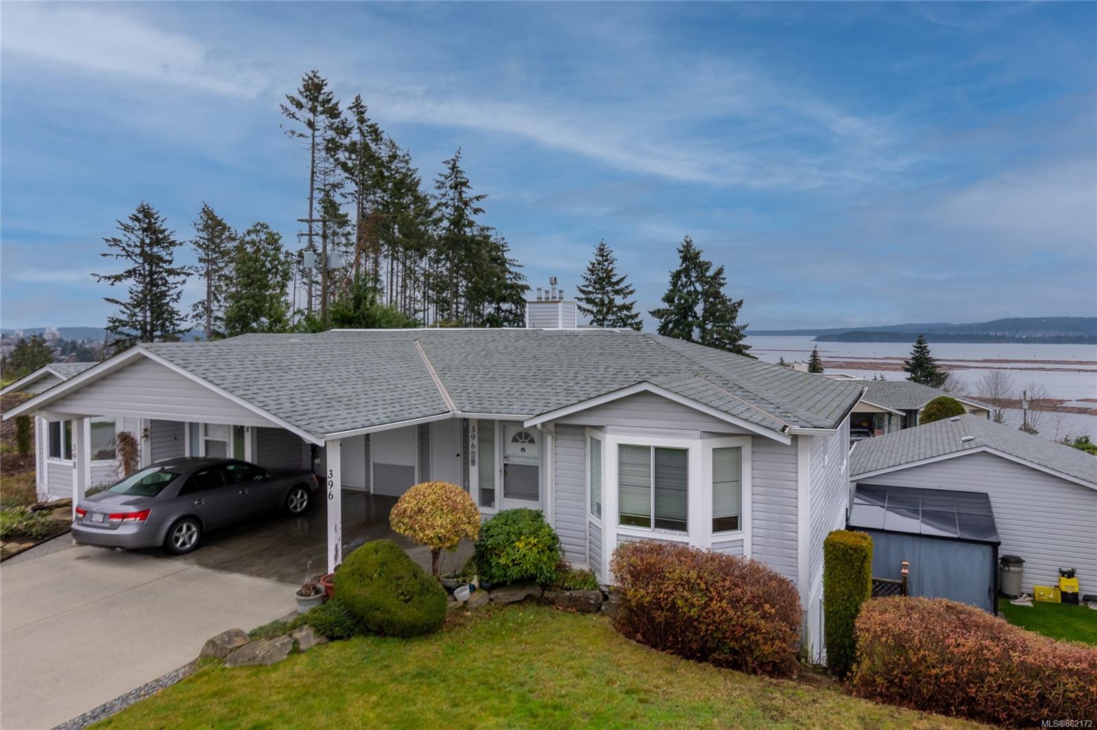 FEATURED LISTING: 396 Petroglyph Cres
