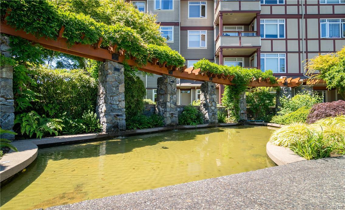 FEATURED LISTING: 302D - 1115 Craigflower Rd Esquimalt
