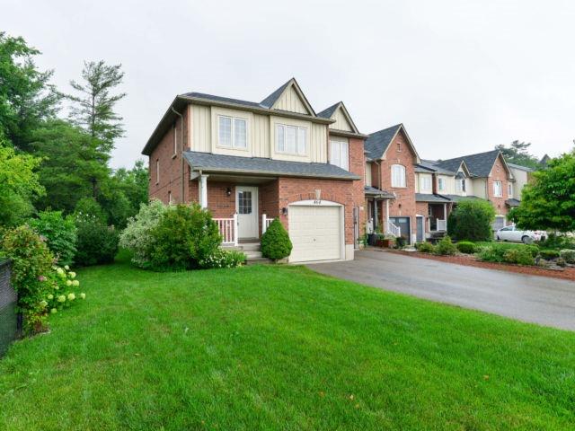 Main Photo: 464 Riverstone Dr in Oakville: Uptown Core Freehold for sale : MLS®# W4214667