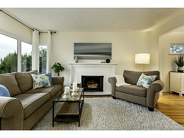Main Photo: 438 E 17TH ST in North Vancouver: Central Lonsdale House for sale : MLS®# V1102876