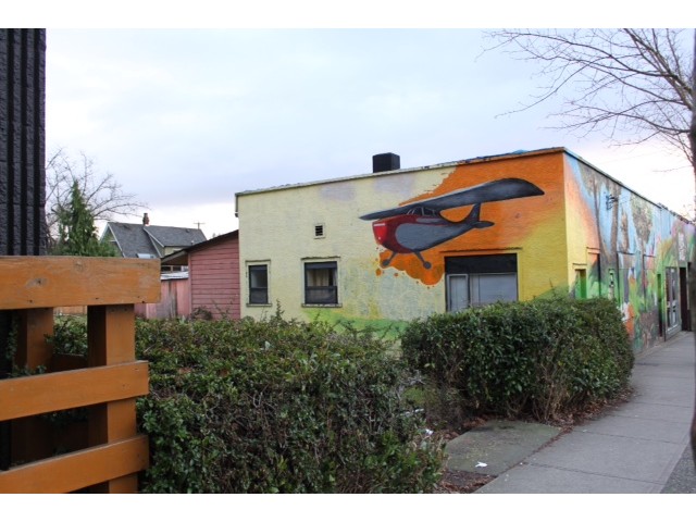 Main Photo: 2084 COMMERCIAL DR in Vancouver: Grandview VE House for sale (Vancouver East) : MLS®# V1098496