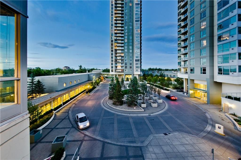 FEATURED LISTING: 303 55 SPRUCE Place Southwest Calgary
