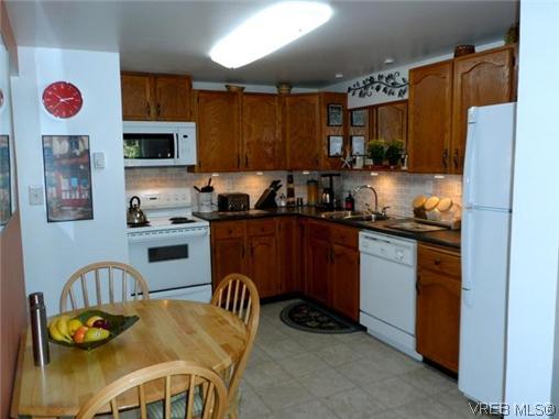 FEATURED LISTING: 107 - 3048 Washington Ave VICTORIA