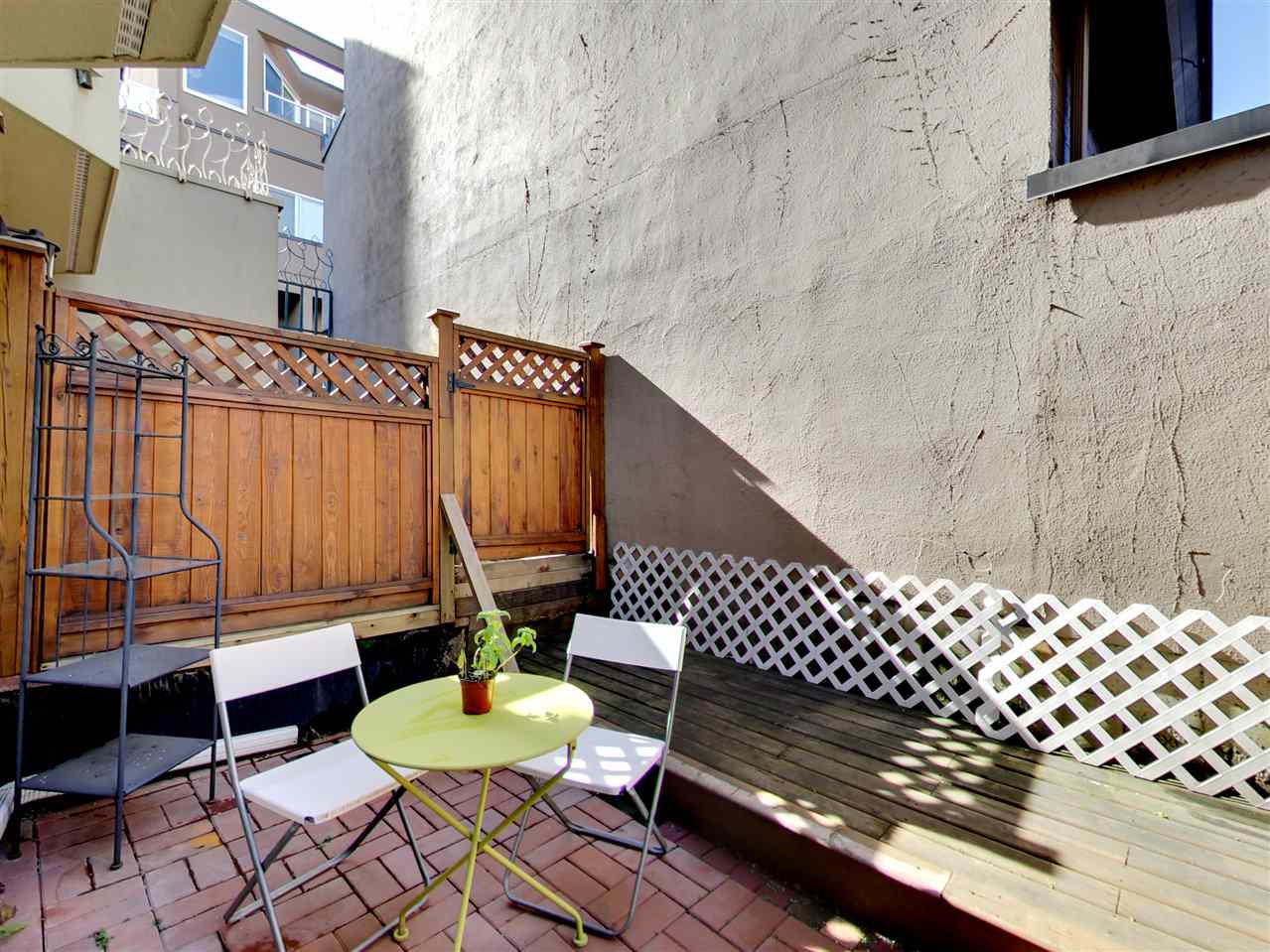 Main Photo: 2309 ALDER STREET in Vancouver: Fairview VW Condo for sale (Vancouver West) : MLS®# R2115607