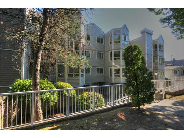 Main Photo: # 302 1516 E 1ST AV in Vancouver: Grandview VE Condo for sale (Vancouver East) : MLS®# V1080550