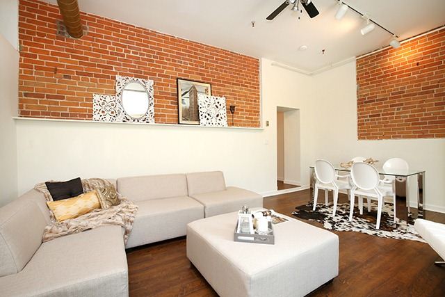 Main Photo: 121 Prescott St Unit #4 in Toronto: Weston-Pellam Park Condo for sale (Toronto W03) : MLS(r) # W3264946