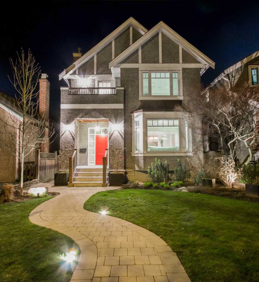 Main Photo: 3847 W 30TH AVENUE in Vancouver: Dunbar House for sale (Vancouver West) : MLS®# R2038967