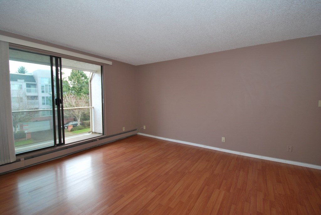 Main Photo: 207 5411 ARCADIA ROAD in Richmond: Brighouse Condo for sale : MLS®# R2030602