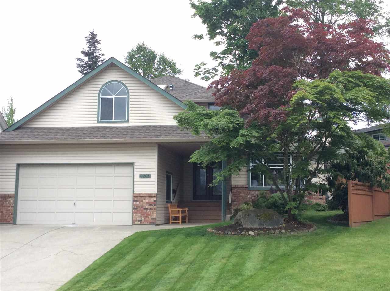 Main Photo: 6264 171A STREET in Surrey: Cloverdale BC House for sale (Cloverdale) : MLS®# R2065920